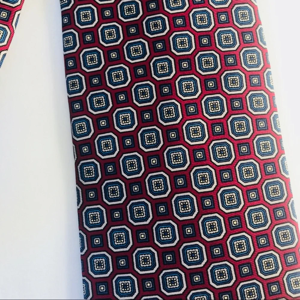 Mallory Church red geometric neck tie
